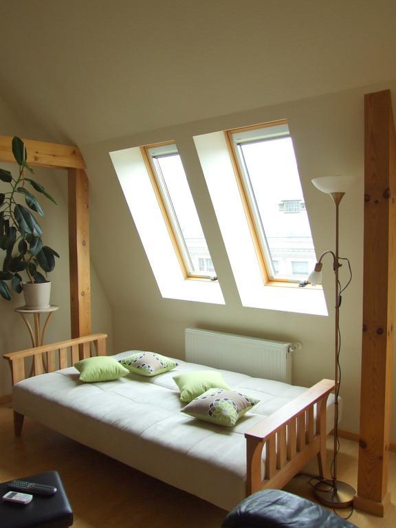 Sunlit Loft Apartment Riga Extérieur photo